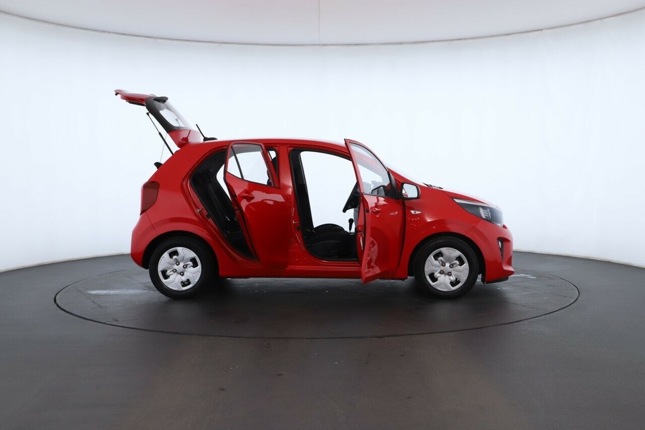 Kia Picanto image 2