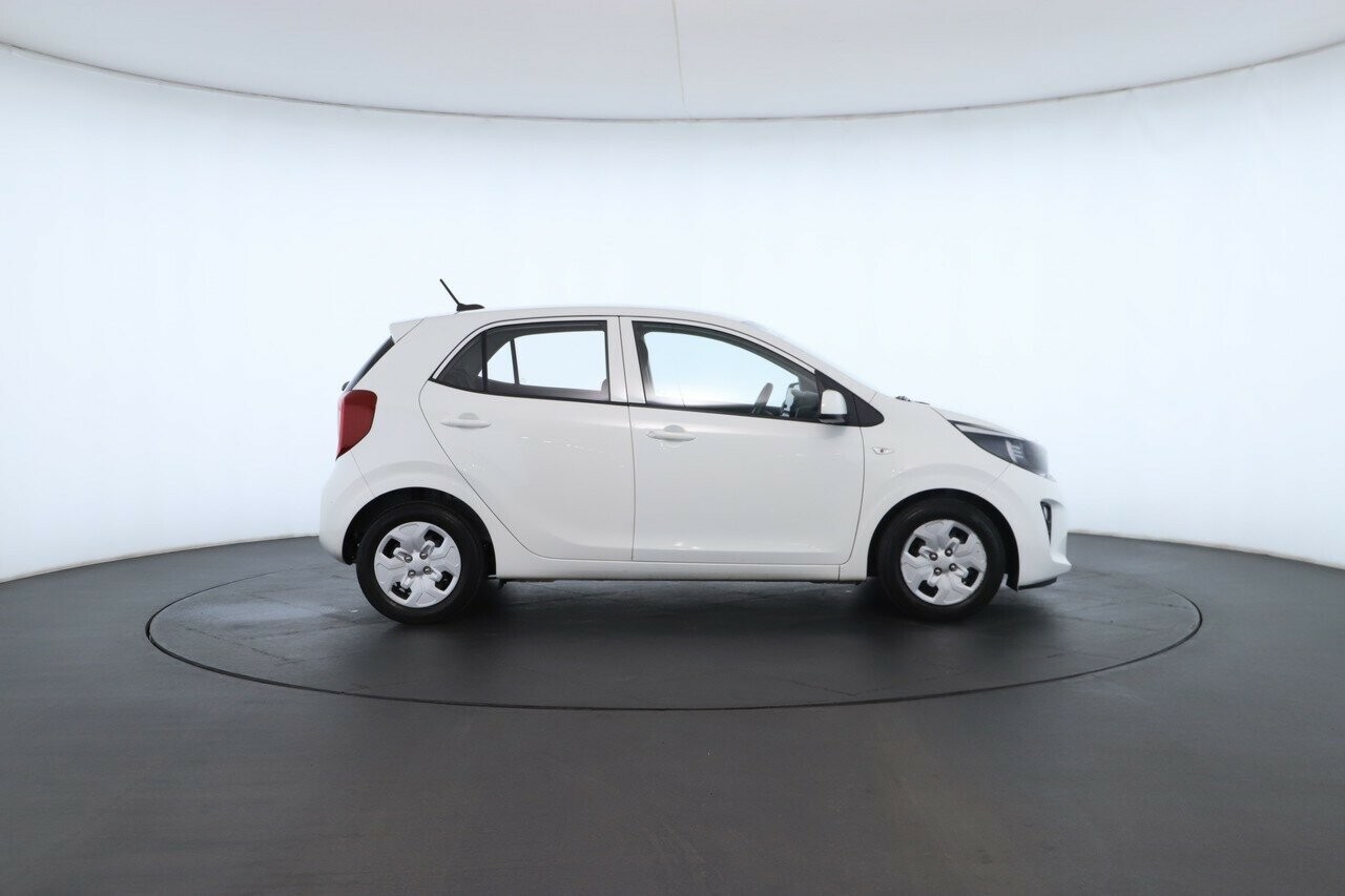Kia Picanto image 3