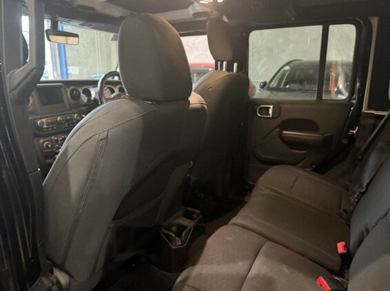 Jeep Wrangler image 3