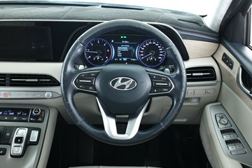 https://vehicle-cdn.autoleague.cloud/32409_61038096_22.jpg