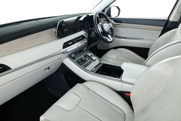 https://vehicle-cdn.autoleague.cloud/32409_61038096_34.jpg
