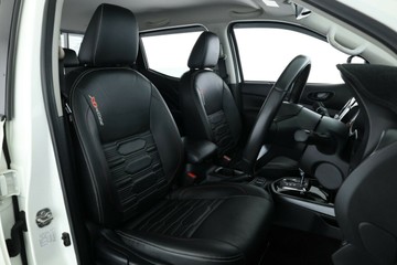 https://vehicle-cdn.autoleague.cloud/32409_61038133_19.jpg