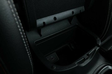 https://vehicle-cdn.autoleague.cloud/32409_61038133_31.jpg