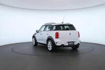 https://vehicle-cdn.autoleague.cloud/32409_61038204_12.jpg