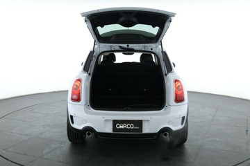 https://vehicle-cdn.autoleague.cloud/32409_61038204_16.jpg