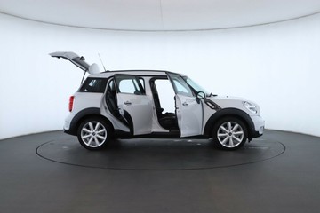 https://vehicle-cdn.autoleague.cloud/32409_61038204_2.jpg