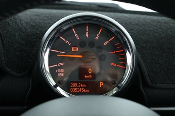 https://vehicle-cdn.autoleague.cloud/32409_61038204_22.jpg