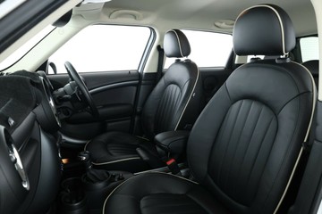 https://vehicle-cdn.autoleague.cloud/32409_61038204_31.jpg