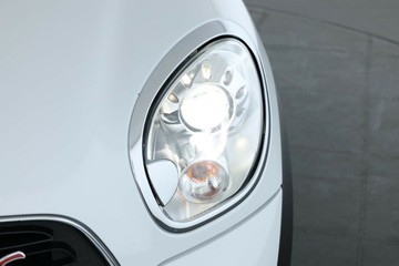 https://vehicle-cdn.autoleague.cloud/32409_61038204_9.jpg