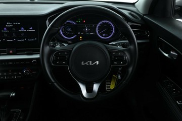 https://vehicle-cdn.autoleague.cloud/32409_61038209_20.jpg