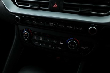 https://vehicle-cdn.autoleague.cloud/32409_61038209_26.jpg