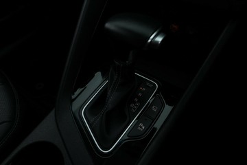 https://vehicle-cdn.autoleague.cloud/32409_61038209_27.jpg