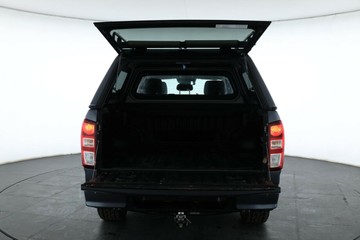 https://vehicle-cdn.autoleague.cloud/32409_61038331_16.jpg