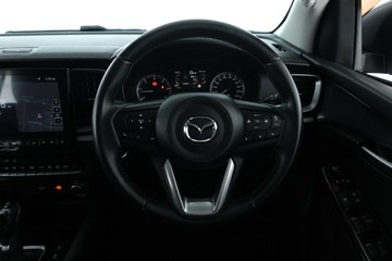 https://vehicle-cdn.autoleague.cloud/32409_61038331_21.jpg