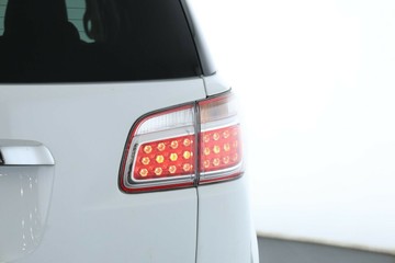 https://vehicle-cdn.autoleague.cloud/32409_61038337_15.jpg