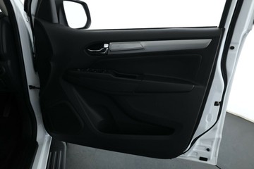 https://vehicle-cdn.autoleague.cloud/32409_61038337_18.jpg