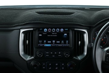https://vehicle-cdn.autoleague.cloud/32409_61038337_24.jpg