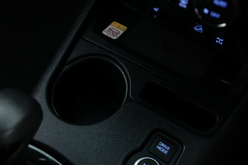 https://vehicle-cdn.autoleague.cloud/32409_61038377_31.jpg