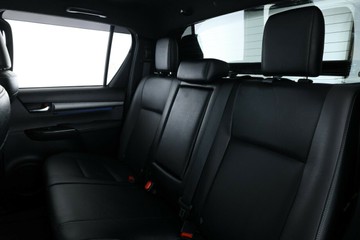 https://vehicle-cdn.autoleague.cloud/32409_61038377_36.jpg