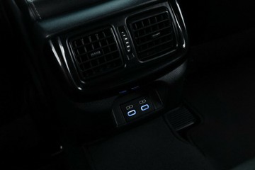 https://vehicle-cdn.autoleague.cloud/32409_61038377_37.jpg