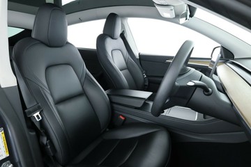 https://vehicle-cdn.autoleague.cloud/32409_61038467_20.jpg