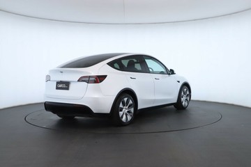 https://vehicle-cdn.autoleague.cloud/32409_61038469_18.jpg