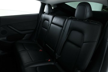 https://vehicle-cdn.autoleague.cloud/32409_61038469_35.jpg