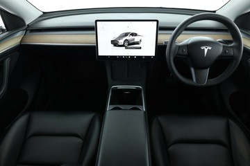 https://vehicle-cdn.autoleague.cloud/32409_61038469_38.jpg