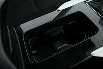 https://vehicle-cdn.autoleague.cloud/32409_61038486_29.jpg