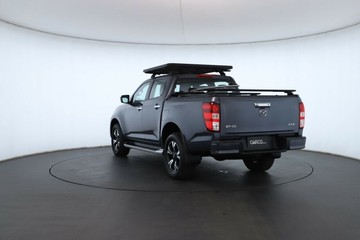 https://vehicle-cdn.autoleague.cloud/32409_61038488_13.jpg