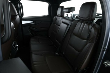 https://vehicle-cdn.autoleague.cloud/32409_61038488_33.jpg