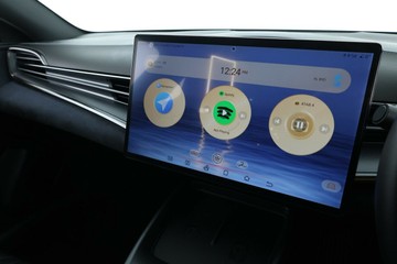 https://vehicle-cdn.autoleague.cloud/32409_61038489_16.jpg