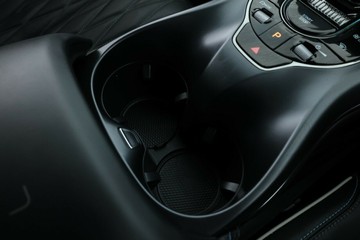 https://vehicle-cdn.autoleague.cloud/32409_61038489_20.jpg