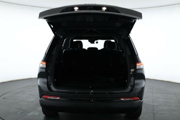 https://vehicle-cdn.autoleague.cloud/32409_61038490_16.jpg