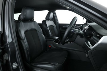 https://vehicle-cdn.autoleague.cloud/32409_61038490_19.jpg