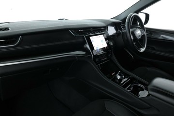https://vehicle-cdn.autoleague.cloud/32409_61038490_31.jpg
