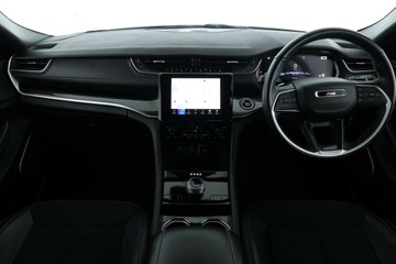 https://vehicle-cdn.autoleague.cloud/32409_61038490_33.jpg