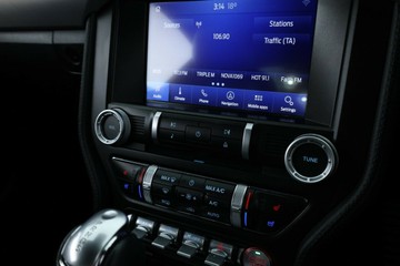 https://vehicle-cdn.autoleague.cloud/32409_61038538_26.jpg