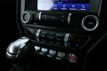 https://vehicle-cdn.autoleague.cloud/32409_61038538_27.jpg