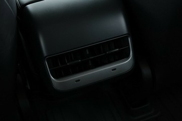 https://vehicle-cdn.autoleague.cloud/32409_61038608_39.jpg