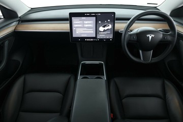 https://vehicle-cdn.autoleague.cloud/32409_61038608_40.jpg