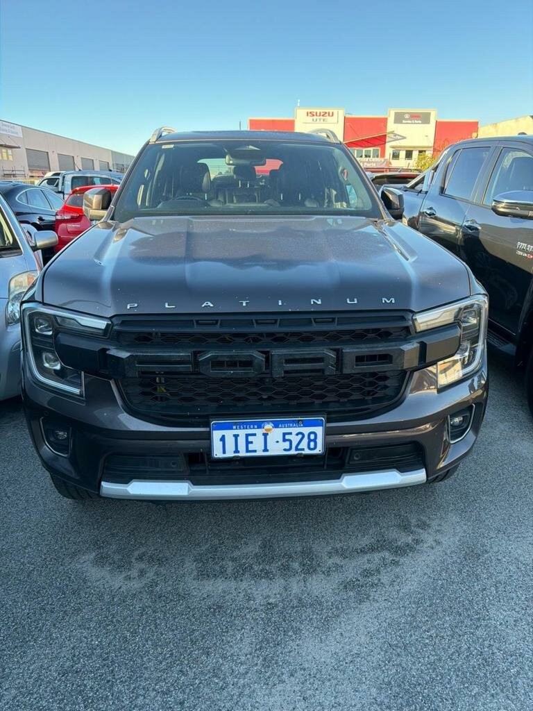 Ford Everest image 2