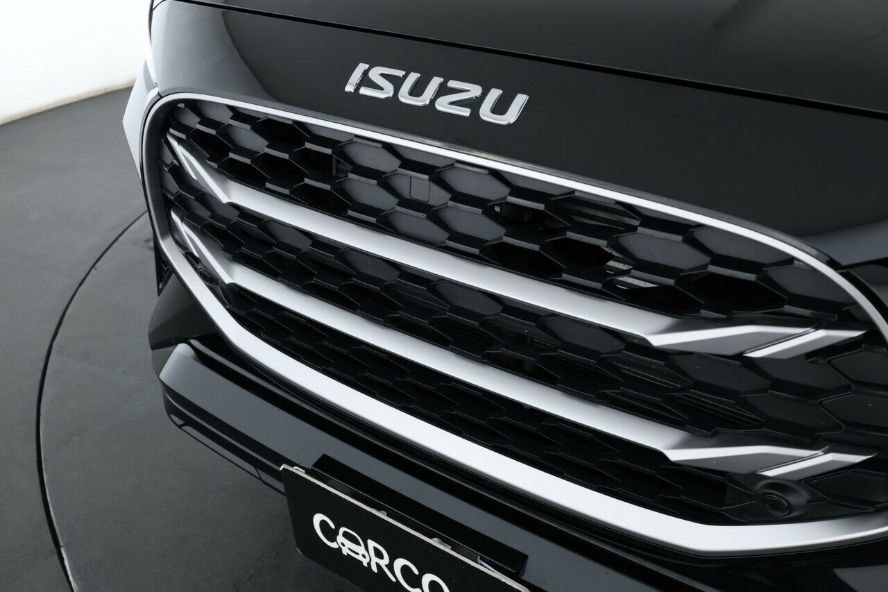Isuzu Mu-x image 4