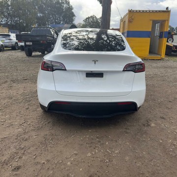 https://vehicle-cdn.autoleague.cloud/32409_61038761_9.jpg