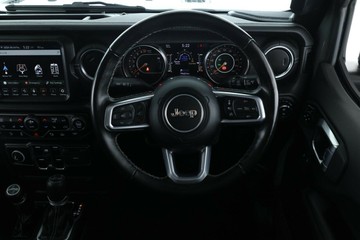 https://vehicle-cdn.autoleague.cloud/32409_61038762_21.jpg