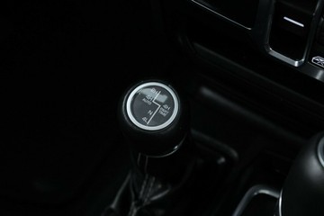 https://vehicle-cdn.autoleague.cloud/32409_61038762_29.jpg