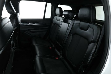 https://vehicle-cdn.autoleague.cloud/32409_61038766_24.jpg