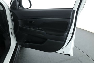 https://vehicle-cdn.autoleague.cloud/32409_61038768_18.jpg