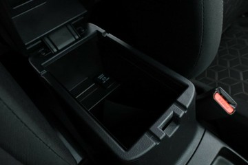 https://vehicle-cdn.autoleague.cloud/32409_61038768_31.jpg