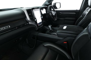 https://vehicle-cdn.autoleague.cloud/32409_61038775_33.jpg